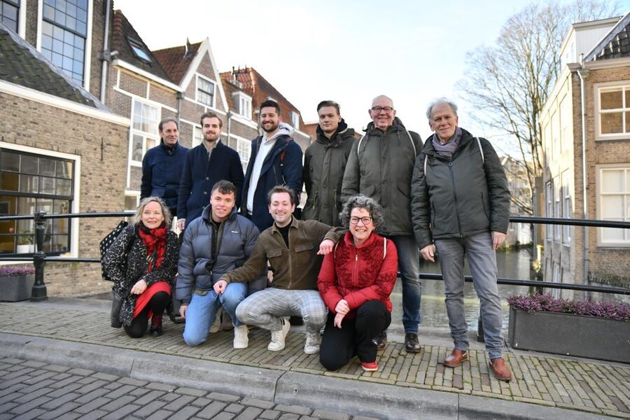 Dordrecht: Highlights and Hidden Gems Walking Tour - Where you meet at the Hallo/Ontdek ticket store and how to start smoothly