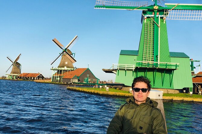 Dreamy Dutch Villages Tour: Giethoorn, Zaanse Schans & More - Pick-Up, Timing, and the Morning Flow Out of Amsterdam