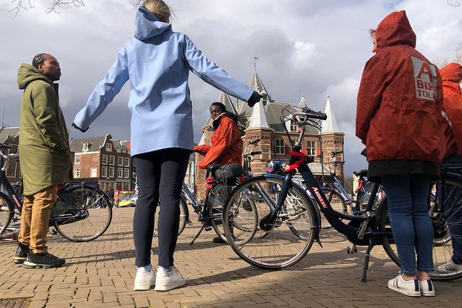 E-Bike Tour, Amsterdam's Highlights and Hidden Gems - Canal Ring ride over the Grachtengordel, then a breather in Vondelpark