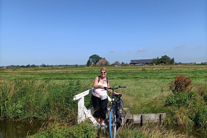 E-bike Tour with Picnic in the Amsterdam Wetlands small group - Stop 3: Waterland food producers, picking up picnic ingredients along the way