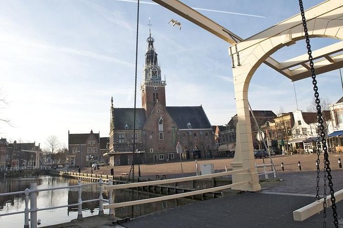 e-Scavenger hunt Alkmaar: Explore the city at your own pace - The first stretch: Kaasmarkt to the Grote Sint Laurenskerk