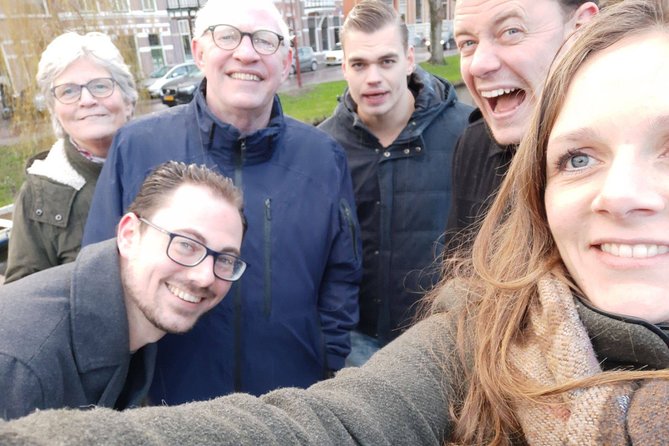 e-Scavenger hunt Alkmaar: Explore the city at your own pace - Beatles, city hall, and cheese museums in the same walk