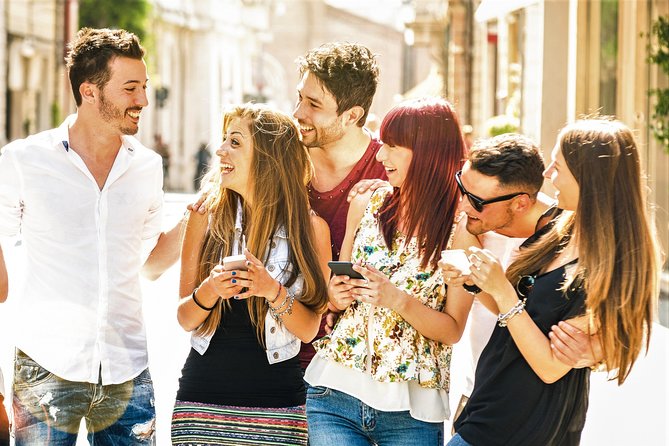 e-Scavenger hunt Amsterdam: Explore the city at your own pace - Your route through Amsterdam: canals, museums, neighborhoods, and center city