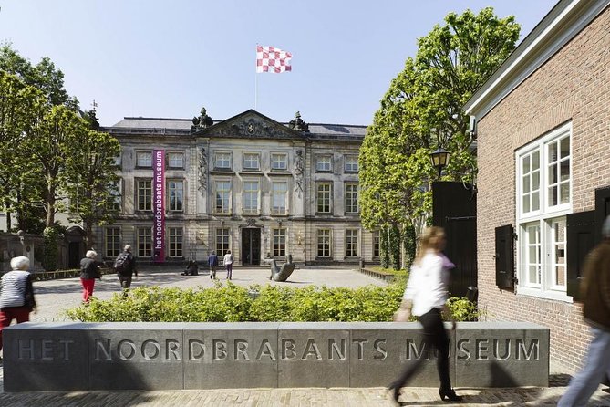 e-Scavenger hunt Den Bosch: Explore the city at your own pace - Price per group and when this feels like a bargain