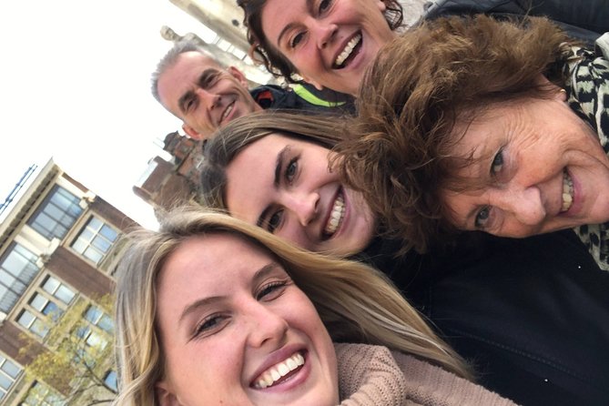 e-Scavenger hunt Middelburg: Explore the city at your own pace - Stop-by-stop: Town Hall energy, Koorkerk, and the Stadsbrouwerij taproom break