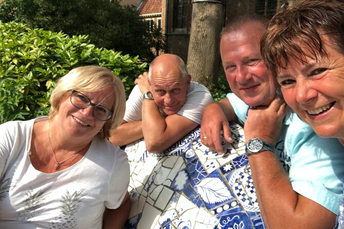e-Scavenger hunt Volendam: Explore the city at your own pace - Starting at Pallasplantsoen: how the route begins