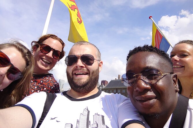 e-Scavenger hunt Volendam: Explore the city at your own pace - Where the hunt shines, and where it might feel off