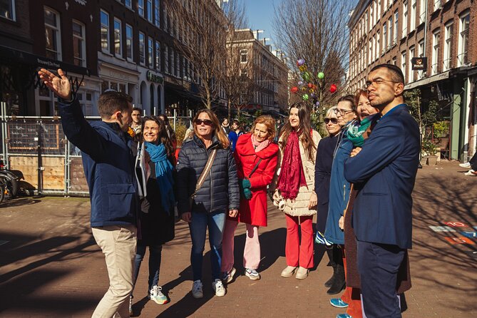 Eating Amsterdam: Albert Cuyp Market & The Pijp Food Tour - Simon Meijssen: saucijzenbroodje and the bakery craft