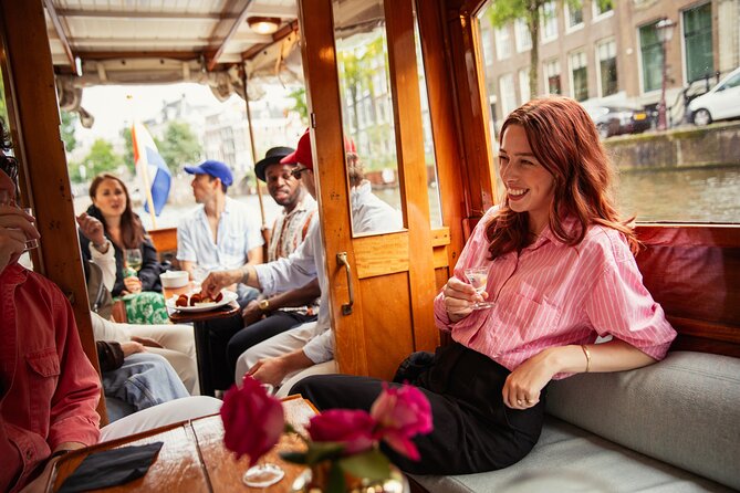 Eating Amsterdam: Food Tour & Canals Cruise - Vishandel Centrum and the fish-monger experience