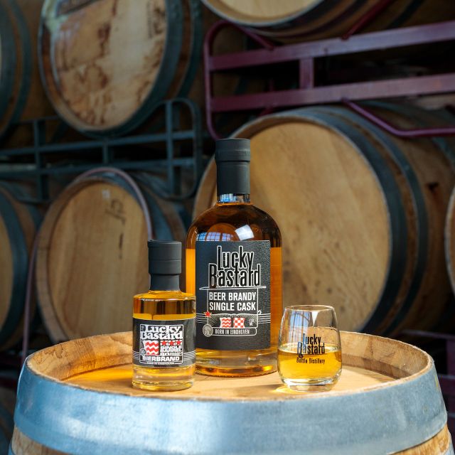 Eindhoven: Bottle Distillery Tour and Tasting Experience - The copper pot still: why that centerpiece matters