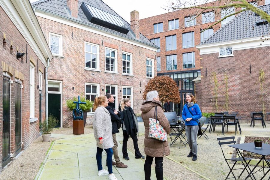 Eindhoven: City Center Walking Tour - Guides like Simon and Marie José, and how the tour adapts