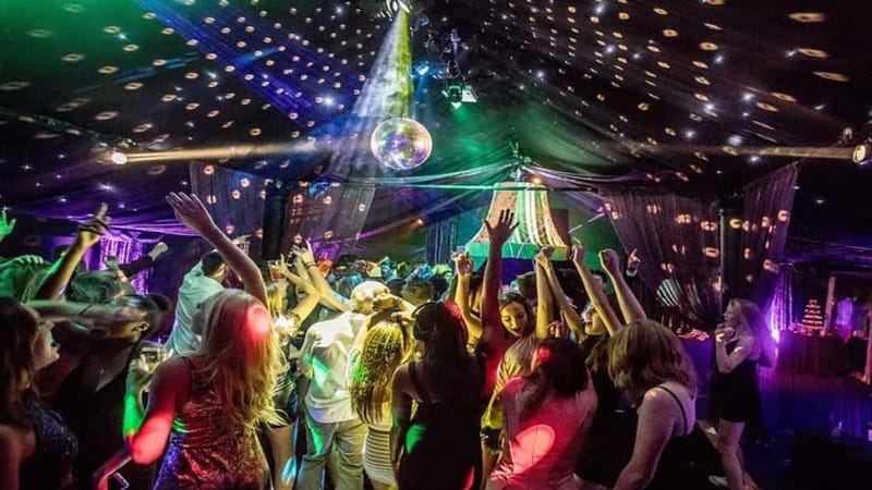 Eindhoven: Pub Crawl with Free Drinks and Entrance - Free Drinks and Club Entrance, Where the Value Shows Up