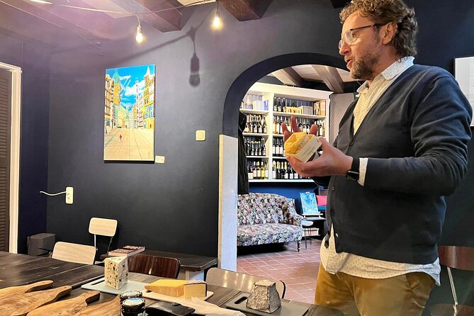 Exclusive Cheese Walk & Dutch Wine Discovery - What you actually learn about cheese (and why it sticks)