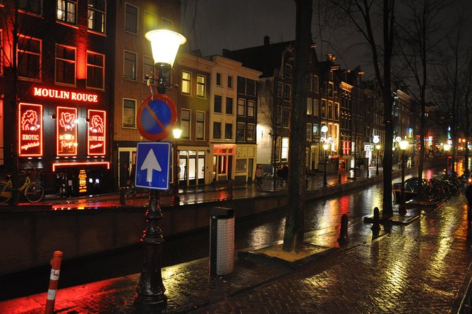 Exclusive small-group Amsterdam Red Light District tour - Stop-by-stop: the Old Town layers you might miss on your own