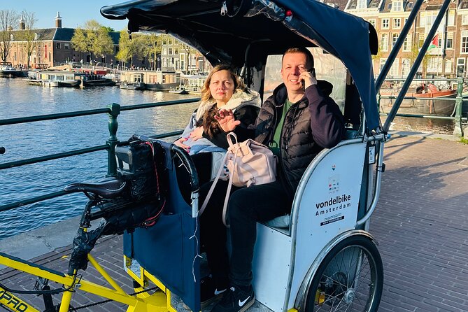 Explore Amsterdam in 75 Minutes – Pedicab Rickshaw City tour - Weather, crowds, and how this tour handles real Amsterdam days