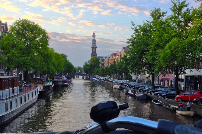 Explore hidden streets with friends - Private Tour - Crossing the Canal Ring: How Medieval Amsterdam Grew
