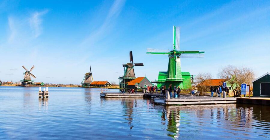 From Amsterdam: 4 Provinces Highlights Van Tour - Entering four provinces from Amsterdam, without feeling rushed