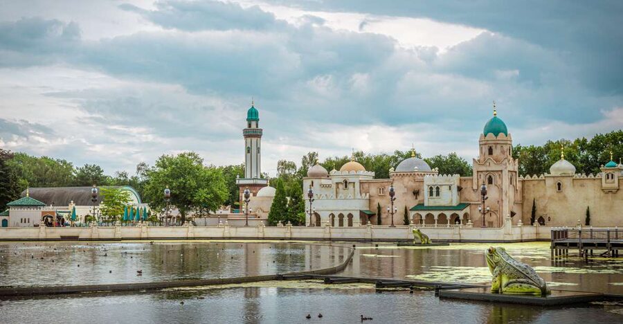 From Amsterdam: Day Trip to Efteling Theme Park with Ticket - From Amsterdam Pickup to Efteling Arrival: Why This Transfer Style Matters