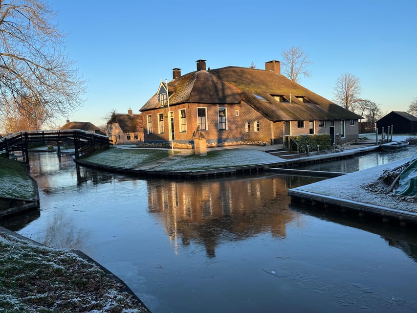 From Amsterdam: Giethoorn Small Group Tour with Boat Ride - The canal boat ride: the quiet advantage of going early
