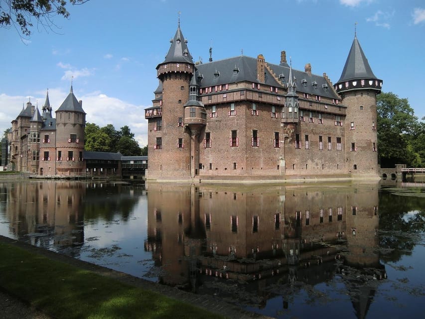 From Amsterdam: Muiderslot and De Haar Castle Tour - The first stop, Muiderslot, and why its medieval feel hits fast