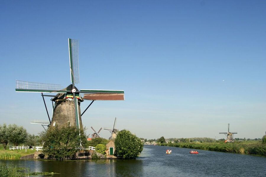 From Amsterdam: Private Day Trip to the Dutch Castles - From your hotel to Muiden Castle, the medieval warm-up