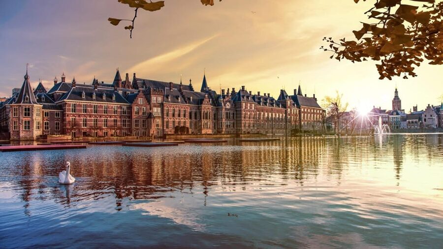 From Amsterdam: Rotterdam to The Hague and Delft - How the Rotterdam to Delft to The Hague day stays efficient