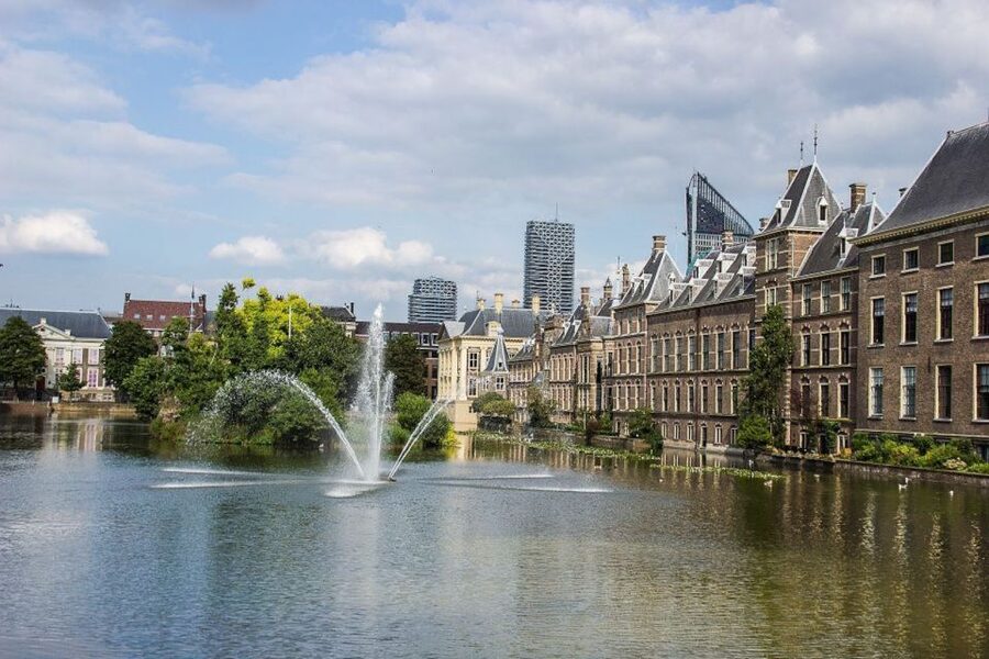 From Amsterdam: The Hague and Delft Sightseeing Tour - Should you book this Amsterdam to The Hague and Delft tour?