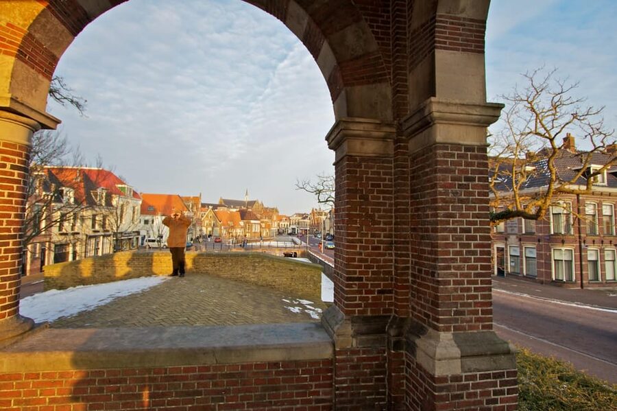 From Amsterdam: visit Zaanse Schans, Muiderslot and more! - The Guide Factor: Why Simon’s Style Matters