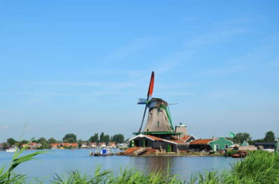 Volendam and Zaanse Schans Tour with Cheese