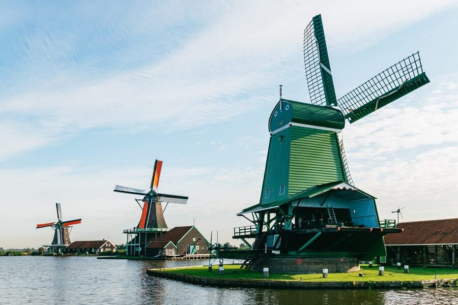 From Amsterdam: Zaanse Schans, Edam, Volendam & Marken - How the Zaanse Schans, Edam, Volendam and Marken loop fits your day