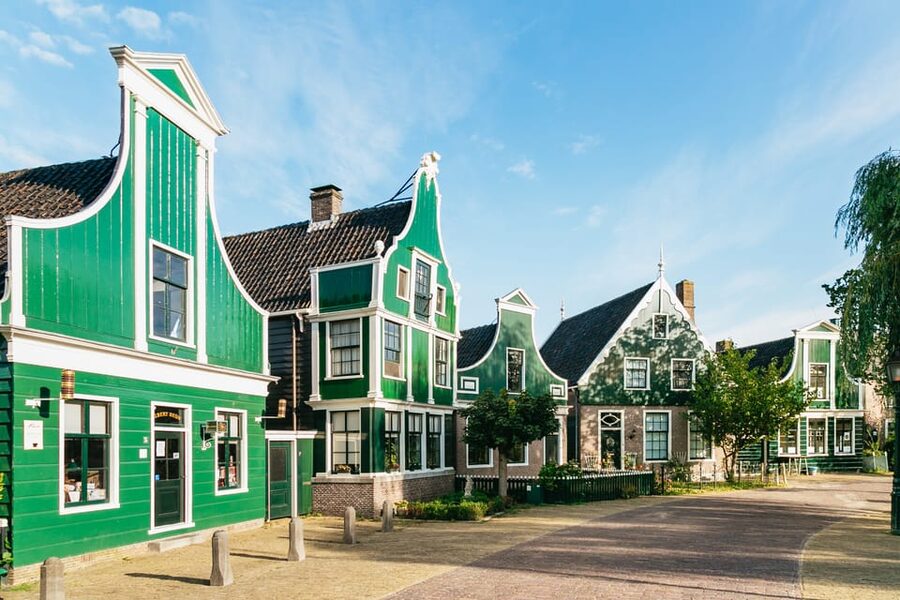From Amsterdam: Zaanse Schans, Edam, Volendam & Marken - Volendam farm: watch Gouda and Edam happen, then taste it