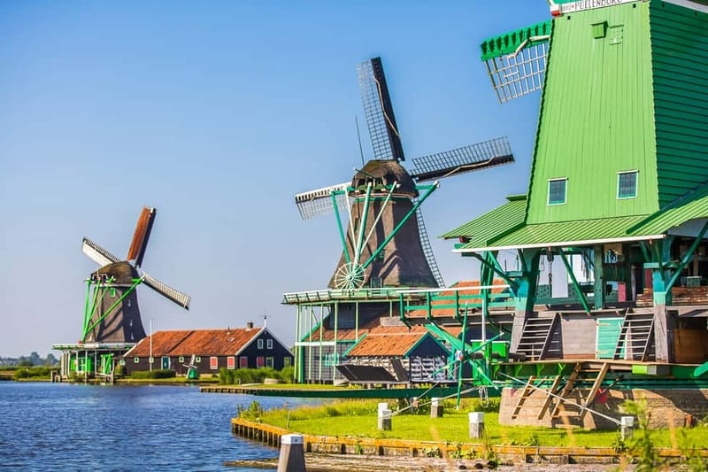 From Amsterdam: Zaanse Schans, Volendam & Marken Day Trip - Guides, drivers, and how to avoid the feeling of being rushed