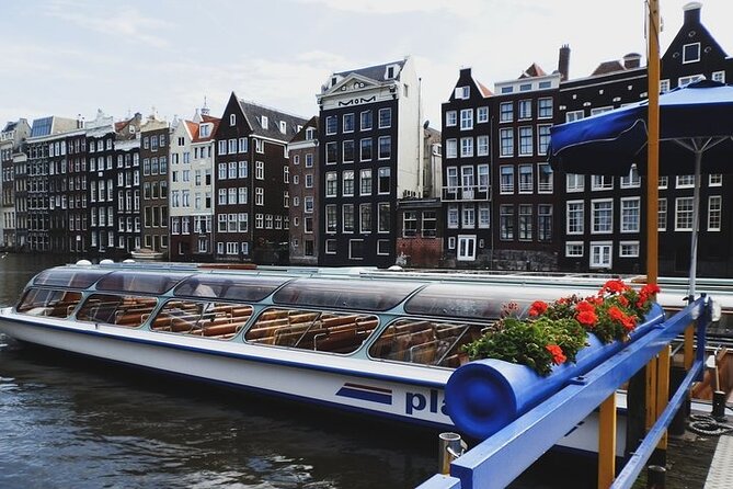 Full-Day Trip From Amsterdam to Keukenhof, Zaanse Schans + Cruise - Clogs in About 5 Minutes: A Hands-On Stop That’s Actually Fun