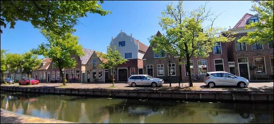 Full day trip to Edam, Volendam, and Marken - Volendam: guided village time with fishing-village atmosphere