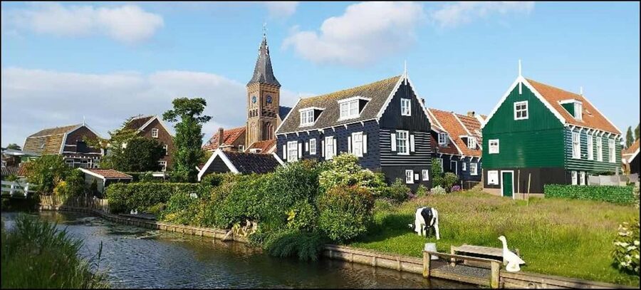 Full day trip to Edam, Volendam, and Marken - Pacing and comfort: when to walk, when to pause