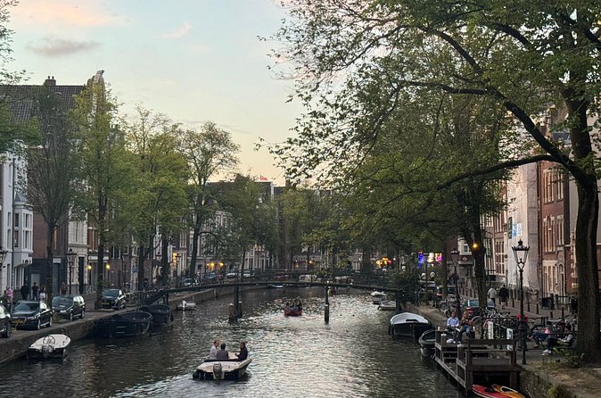 Ghost Walking Tour and Dark History in Amsterdam - Who This Amsterdam Ghost Walk Fits Best (And Who Should Skip)