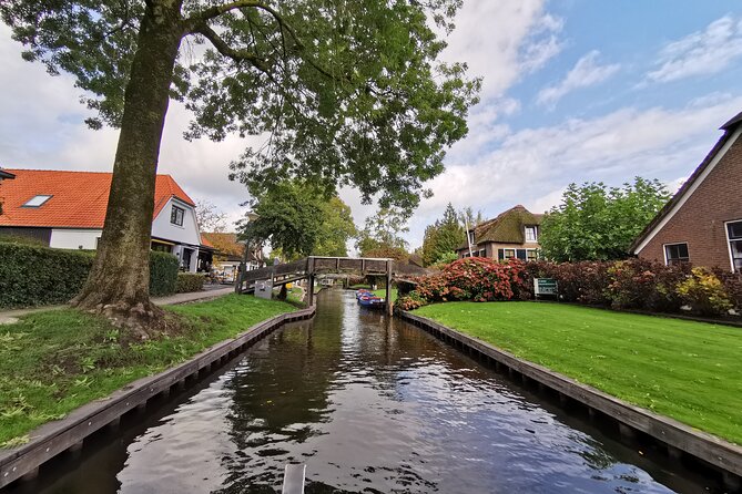 Giethoorn, Afsluitdijk, Zaanse Schans Day Tour Incl Hotel Pick Up - How the 10-hour timing works, and how to plan for it