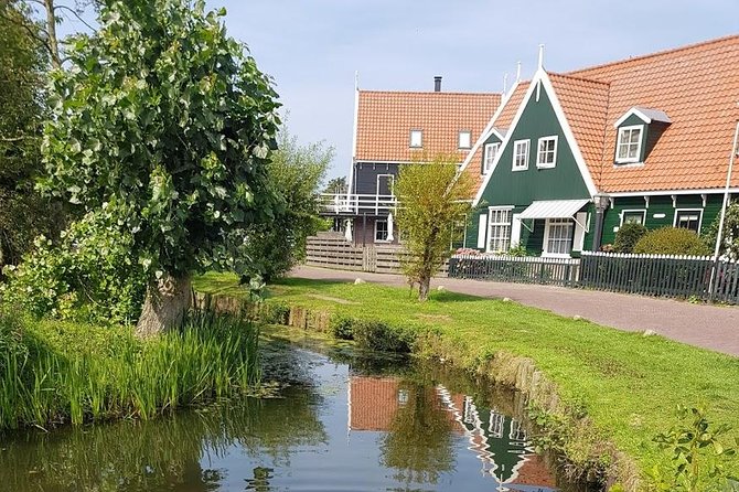 Giethoorn Day Trip from Amsterdam – Private Tour & Canal Boat - Who Should Book This Giethoorn Day Trip, and Who Should Skip It