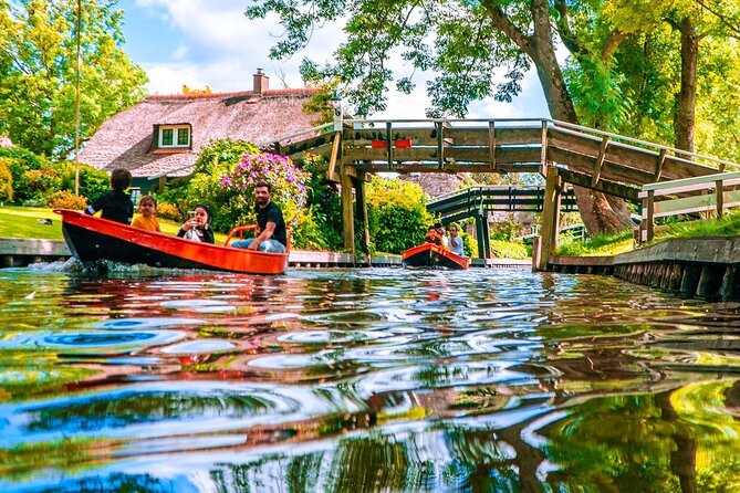 Giethoorn Private Tour & Boat Trip - Your guide and driver experience: Sam, Erwin, Danny, and Safar