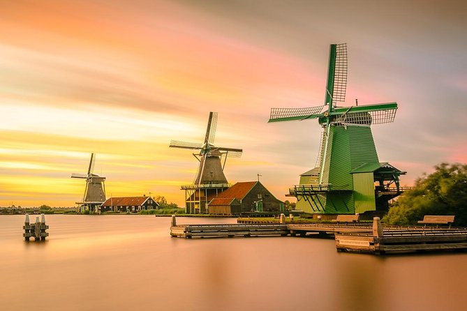 Giethoorn Private Tour, Canal Cruise and Windmills from Amsterdam - Guide and driver experience: what makes the private style feel premium