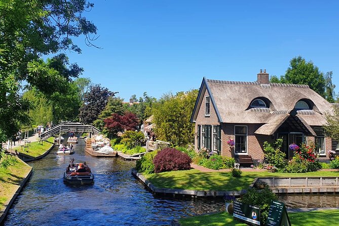 Giethoorn, Zaandam & Zaanse Schans Day Tour w/ Small Boat Ride - Quick Take: What Makes This Tour Work