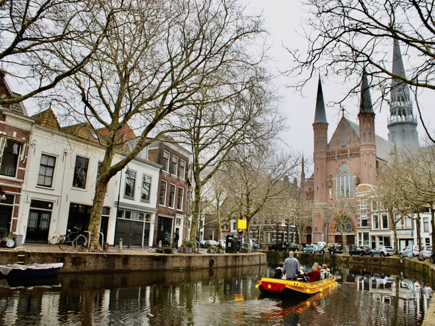 Gouda: Open Boat City Canal Cruise - Tips to get more from the canal cruise