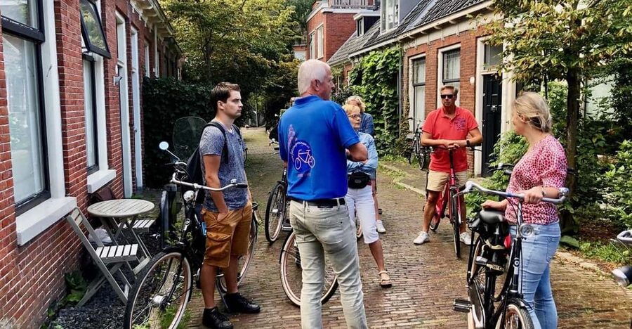 Groningen: City Highlights Bike Tour - Where you meet: Pims Fietsen or Pims Cycling, plus an easy checklist