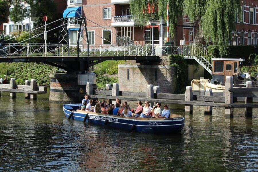 Groningen: Open Boat City Canal Cruise - Tips for Your Day: Make It Easy at Boot Groningen