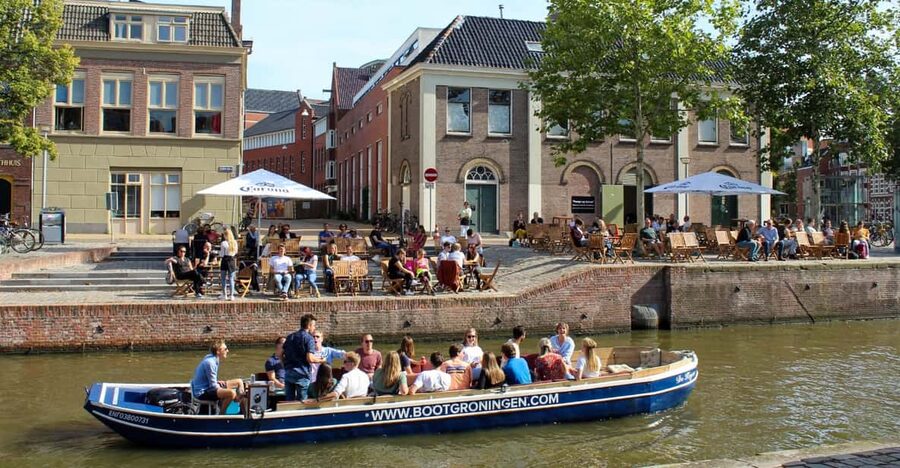 Groningen: Open Boat City Canal Cruise - Unlimited Drinks: Included for Relaxing, Not Partying