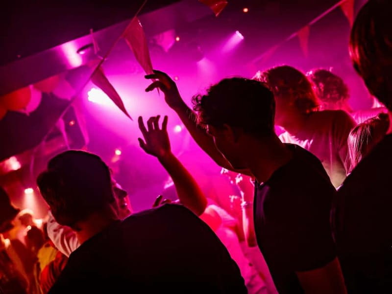 Groningen: Pub Crawl with Pub Quiz, Free Shots and Games - Pub Quiz First: Why This Groningen Start Works