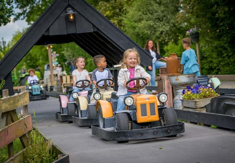 Groot-Ammers: Adventure Farm Molenwaard Entry Ticket - The Educational Farm Shed Shows and the Farm Diploma Finish