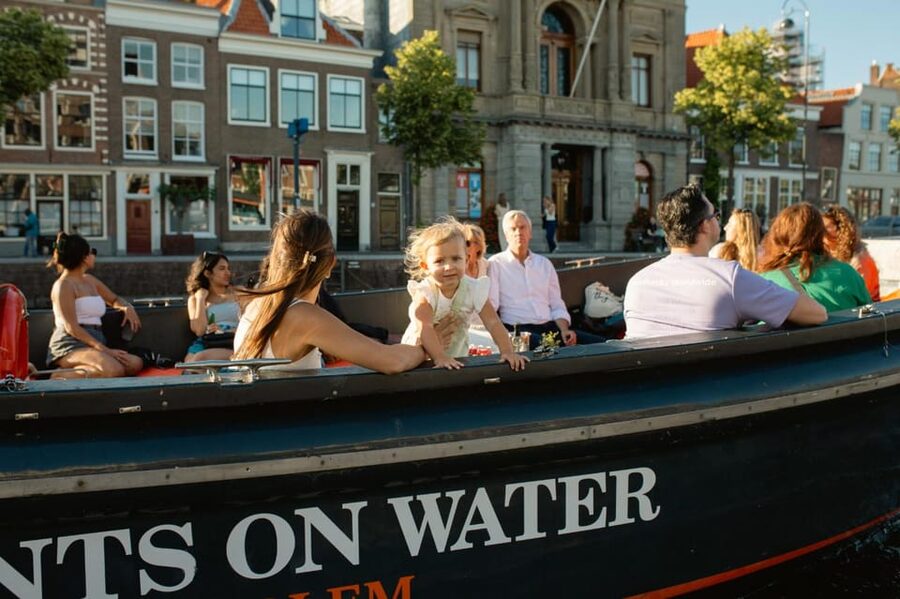 Haarlem: Sightseeing Boat Tour with Snacks and Drinks - Should you book Haarlem’s sightseeing boat with snacks and drinks?