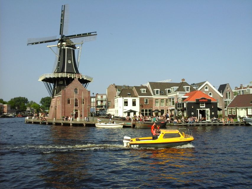 Haarlem: Windmill 'De Adriaan' Guided Tour - What makes the guides so important here