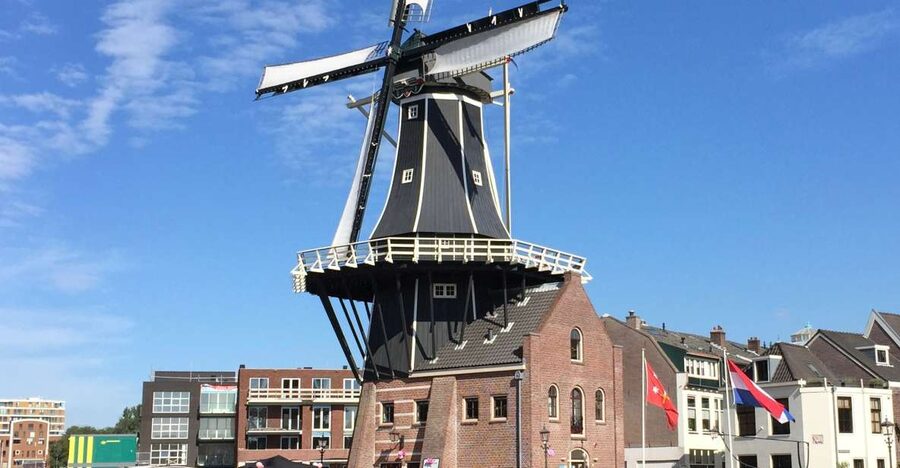Haarlem: Windmill 'De Adriaan' Guided Tour - What to consider before you go: stairs, heights, and risk awareness